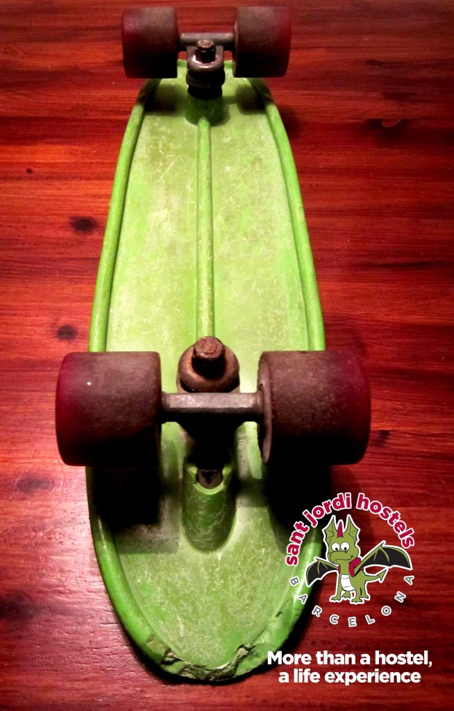 cliënt En Bewusteloos Vintage Skateboard - A New Addition to Our Vintage Skate Collection - Sant  Jordi Hostels